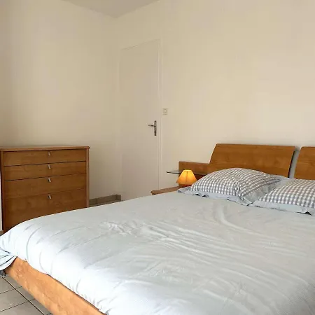 Hotel Maison Saint-hilaire-de-riez, 4 Pieces, 6 Personnes - Fr-1-224-806